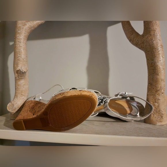 EUC Gianni Bini Cork Heels - Picture 3 of 3